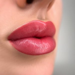 Perché scegliere il trucco permanente labbra a Firenze